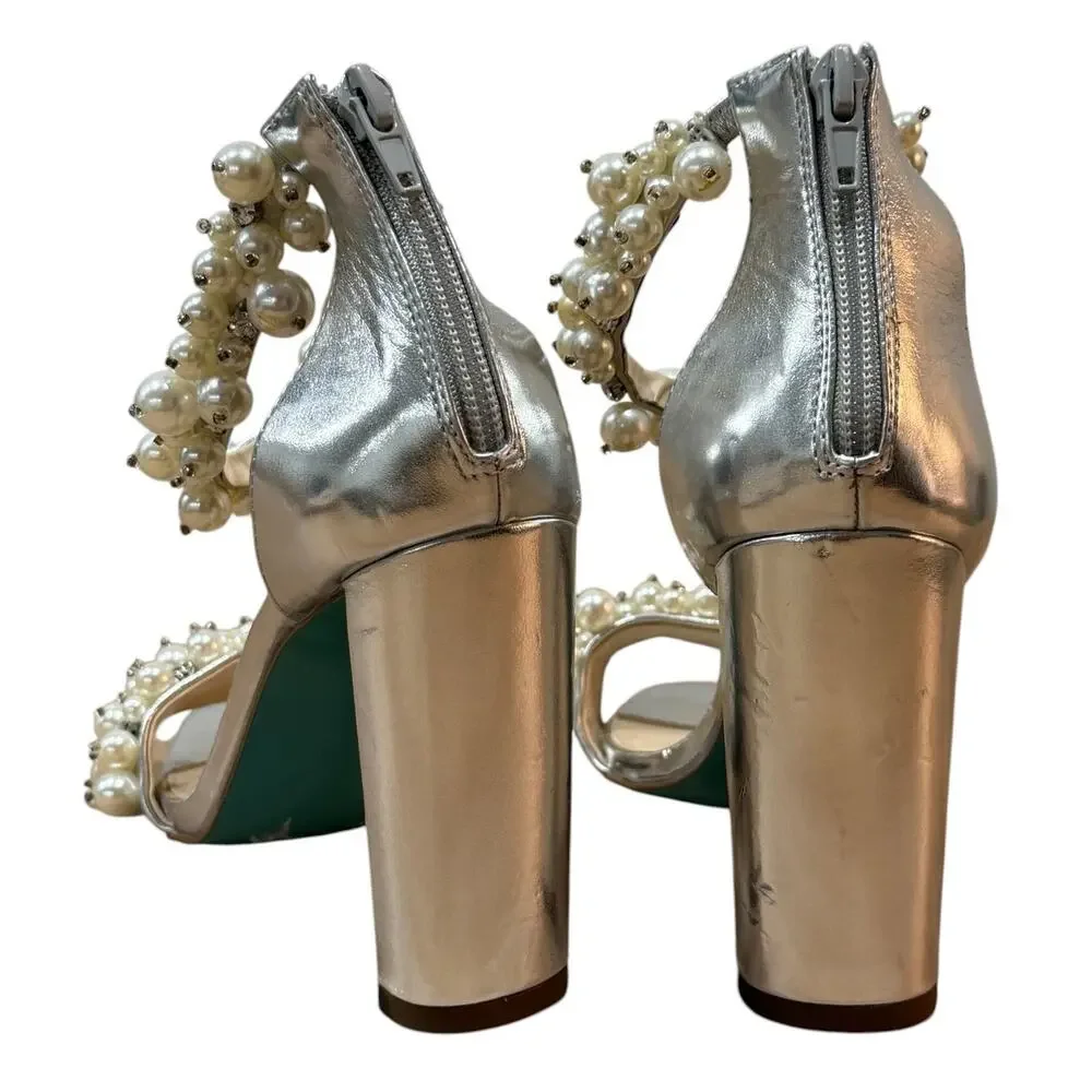 Blue by Betsey Johnson Fay Silver Pearl Rhinestone Heels Size 8.5 Bridal Wedding